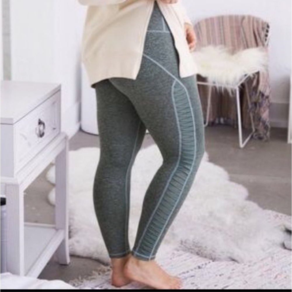 Aerie Chill Play Move Green Space-Dye Ruched Sides Mid-Rise Leggings Womens M